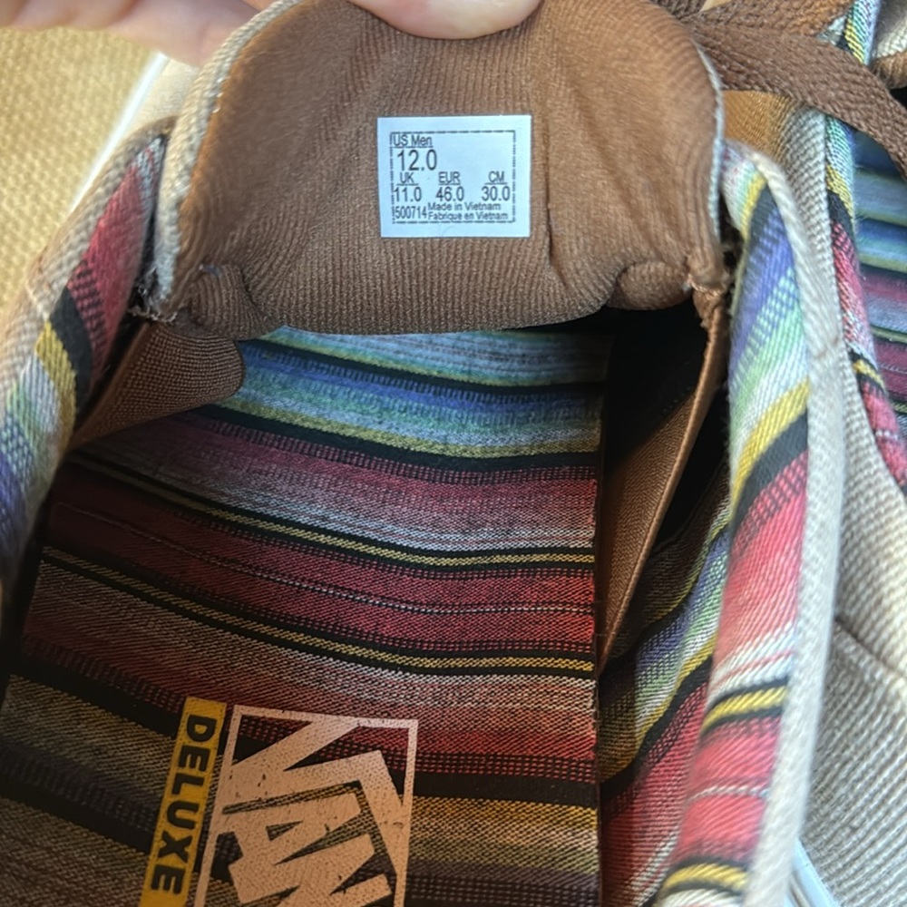 Men’s Vans - Picture 4 of 5